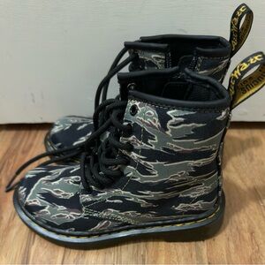 Dr. Martens Junior Camo Boot, new, with box